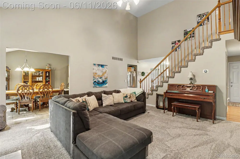 57572 Suffield Drive Washington Township, MI 48094