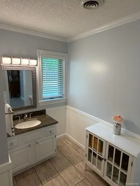 4790 Meridian Road Williamstown Township, MI 48895
