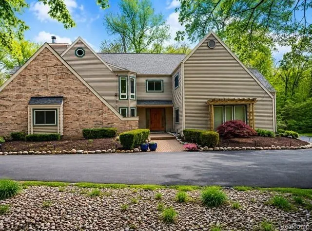 4790 Meridian Road Williamstown Township, MI 48895