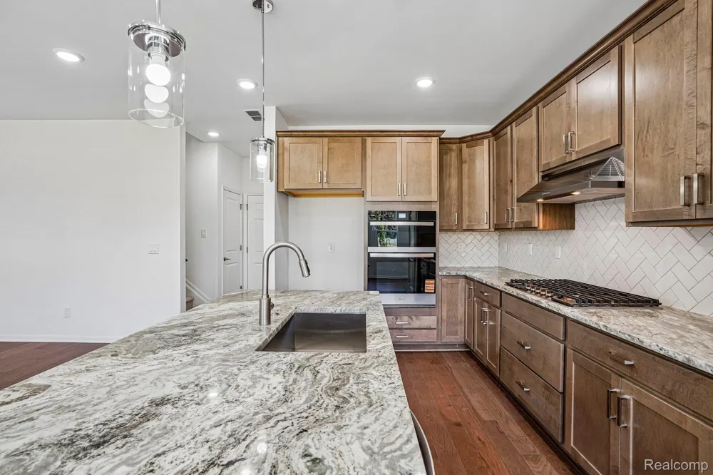 289 Lantana Drive Brighton City, MI 48116