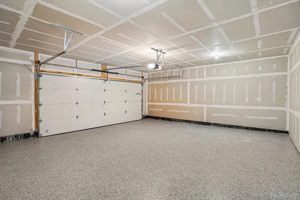 289 Lantana Drive Brighton City, MI 48116