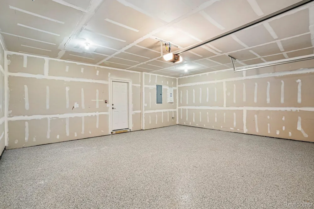 289 Lantana Drive Brighton City, MI 48116