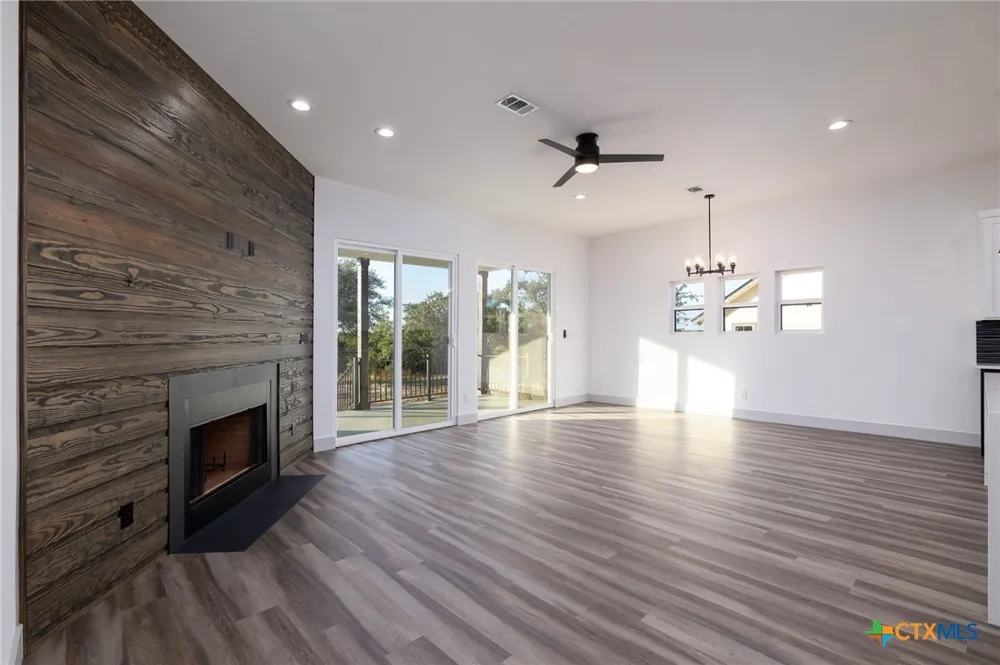 1210 Fernwood Road Fischer, TX 78623