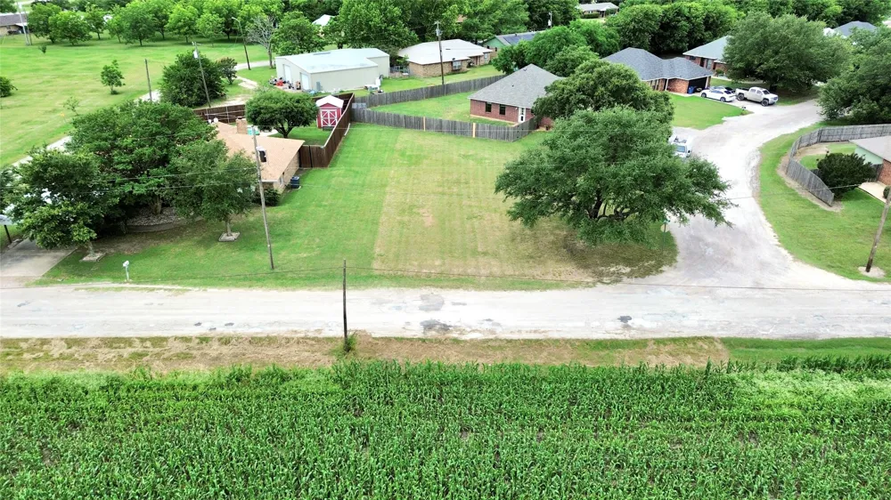 612 Milford Street Itasca, TX 76055