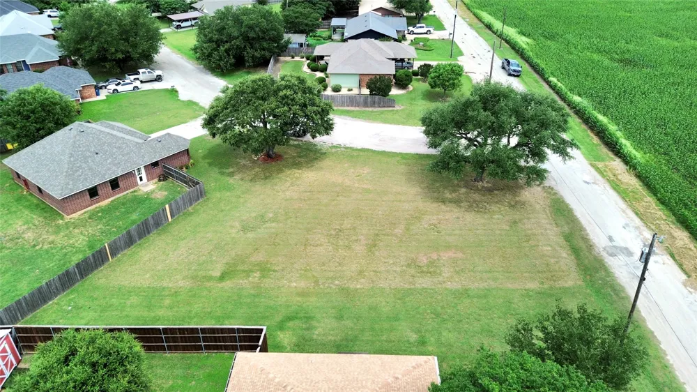 612 Milford Street Itasca, TX 76055