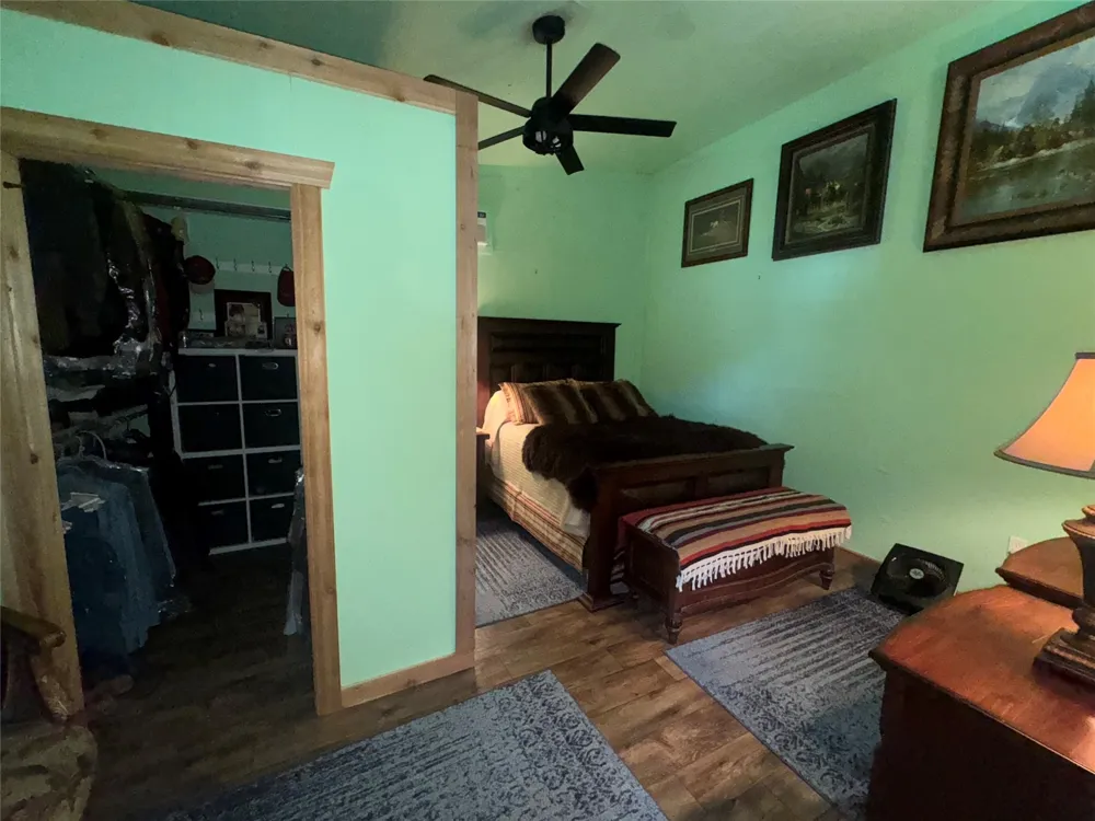 125 Rolling Bend Road Alvord, TX 76225
