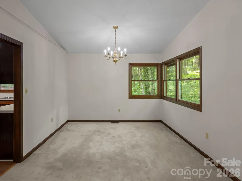 11 Tree Top Drive Arden, NC 28704