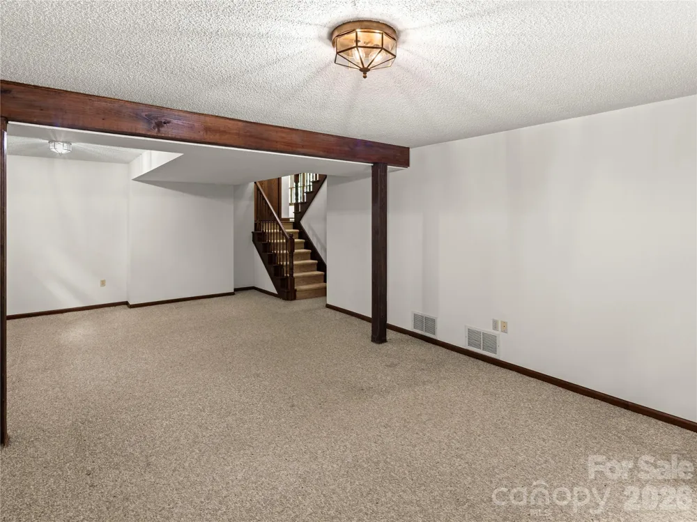 11 Tree Top Drive Arden, NC 28704