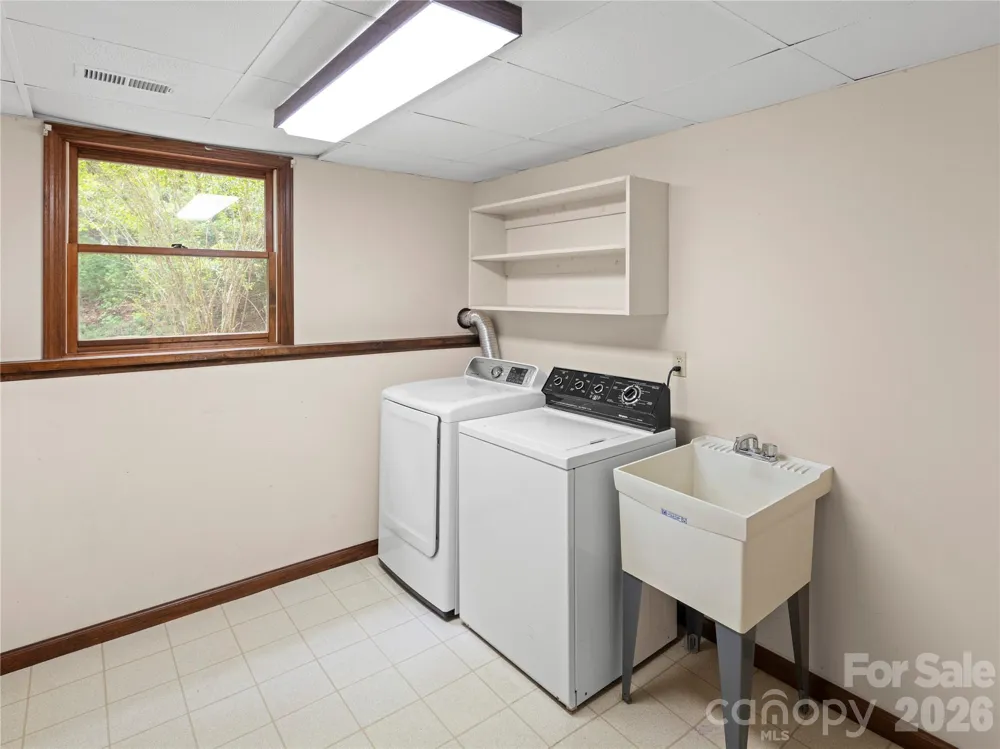 11 Tree Top Drive Arden, NC 28704