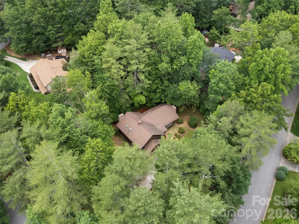 11 Tree Top Drive Arden, NC 28704