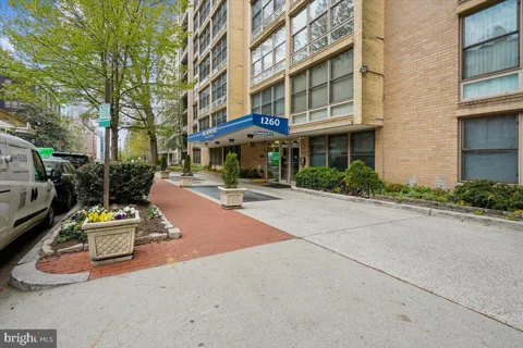 1260 21ST STREET NW #111