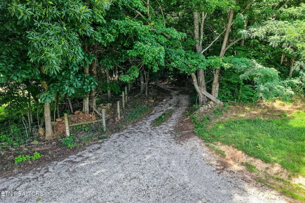 0 Moore Cove Rd Quebeck, TN 38579