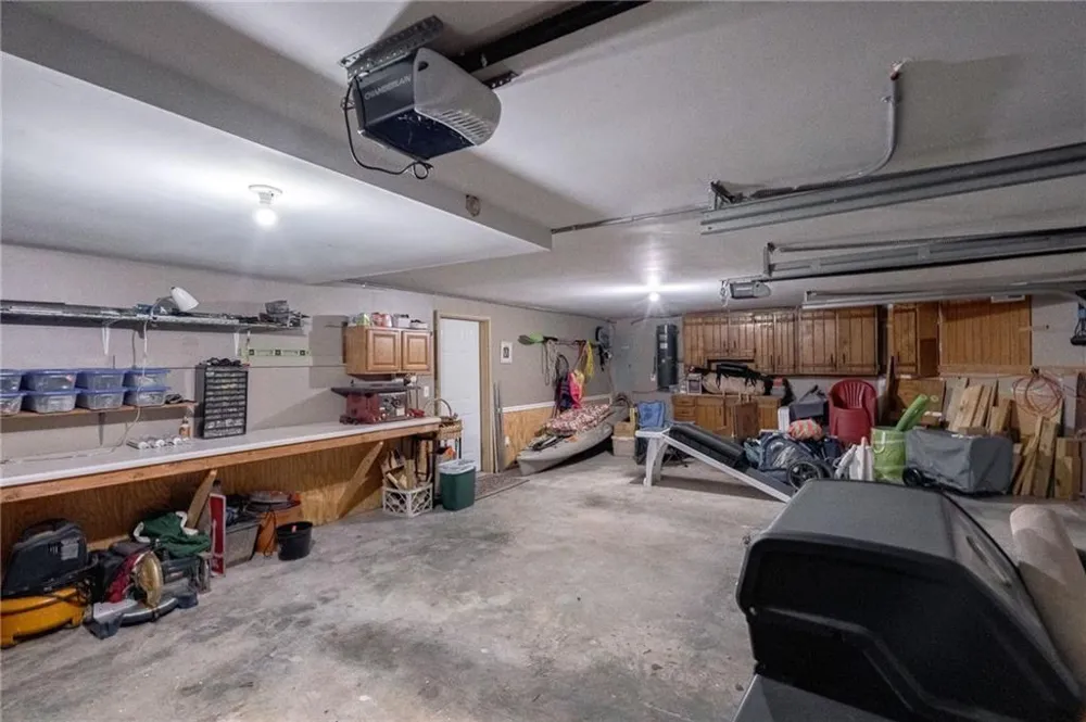625 W LAKE DRIVE Oxford, GA 30054