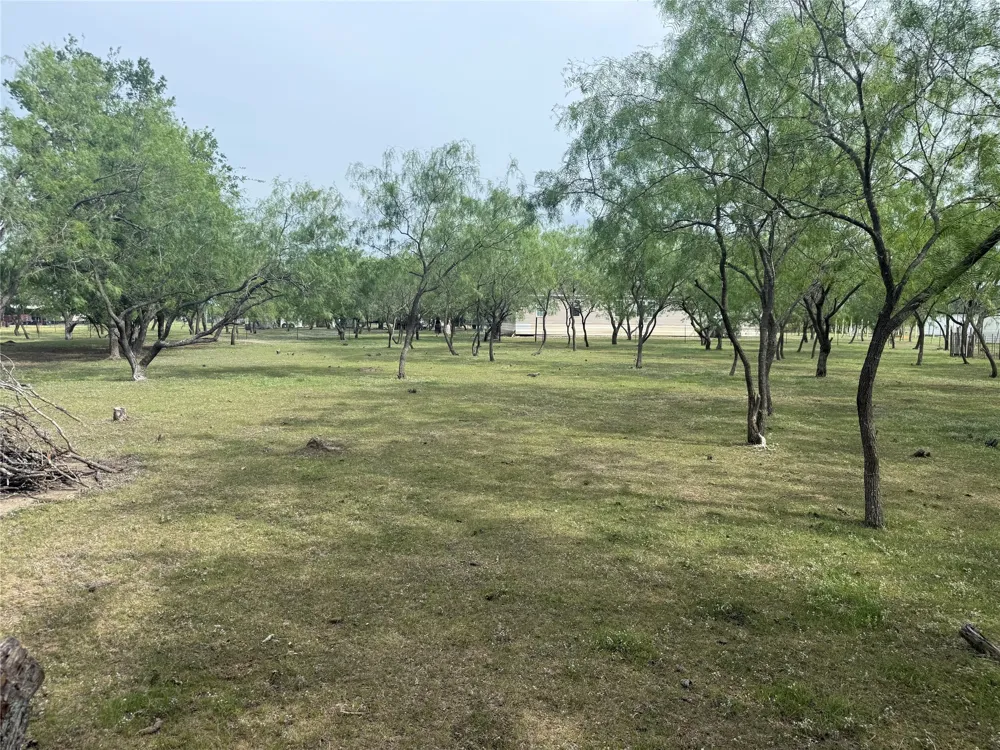 1132 SW County Road 2348 Richland, TX 76681