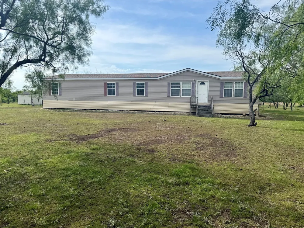 1132 SW County Road 2348 Richland, TX 76681
