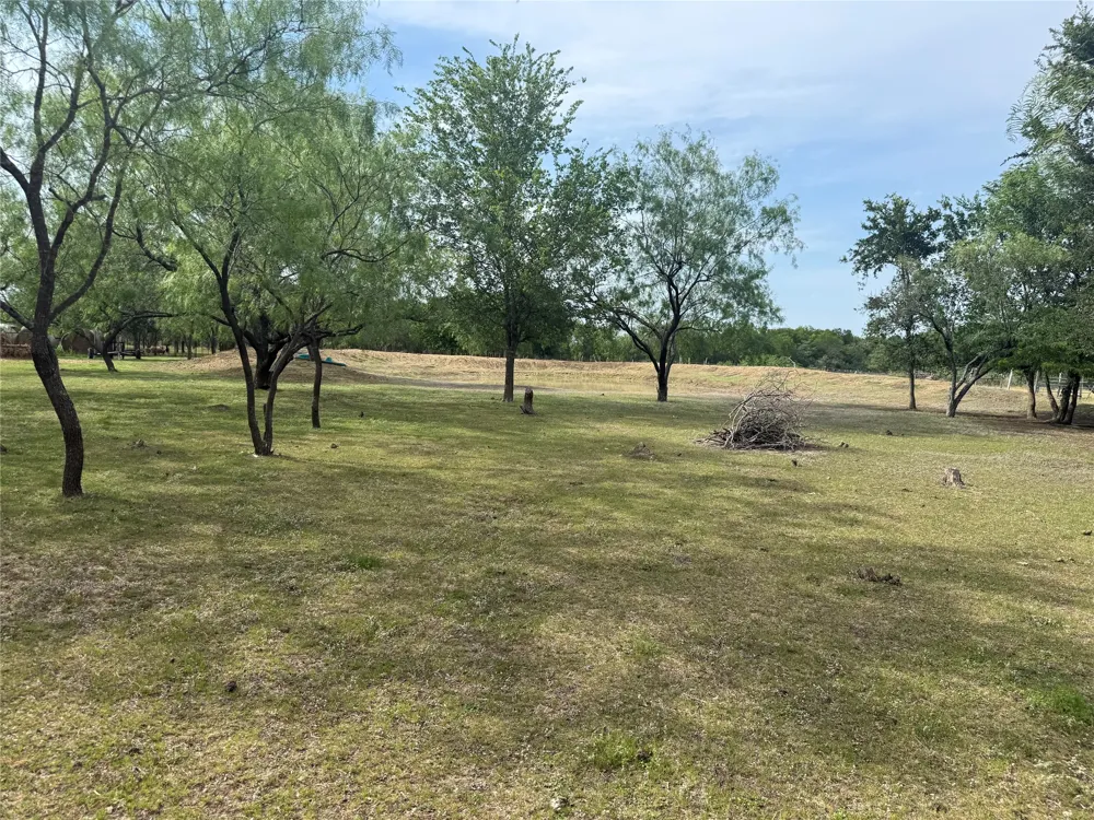 1132 SW County Road 2348 Richland, TX 76681