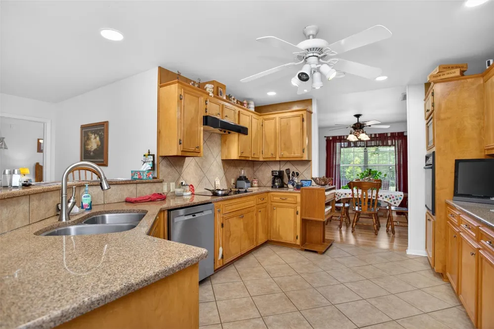 639 County Road 2280 Grapeland, TX 75844