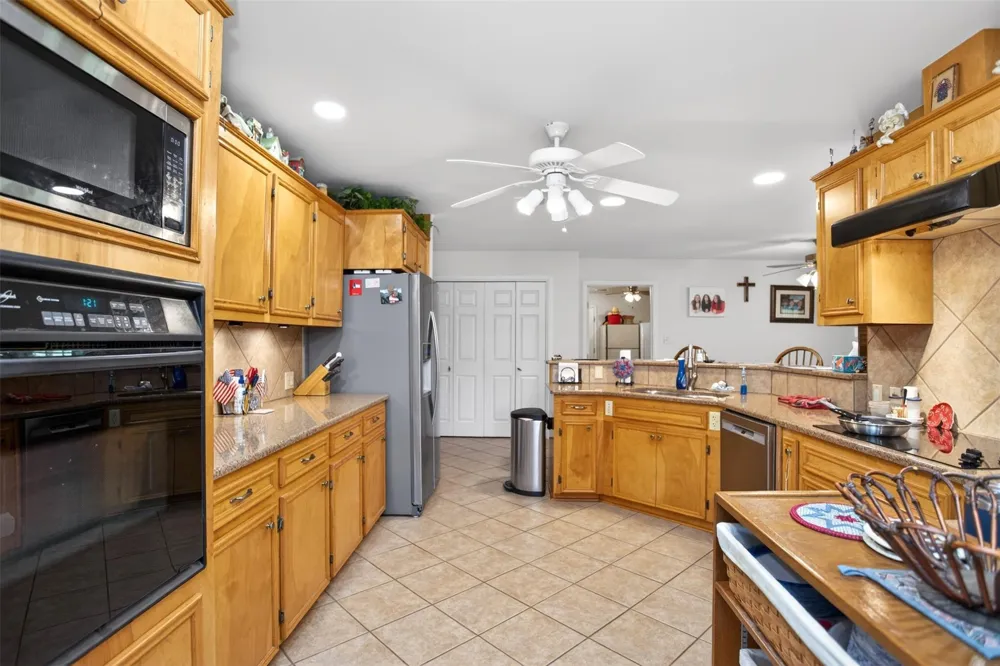 639 County Road 2280 Grapeland, TX 75844