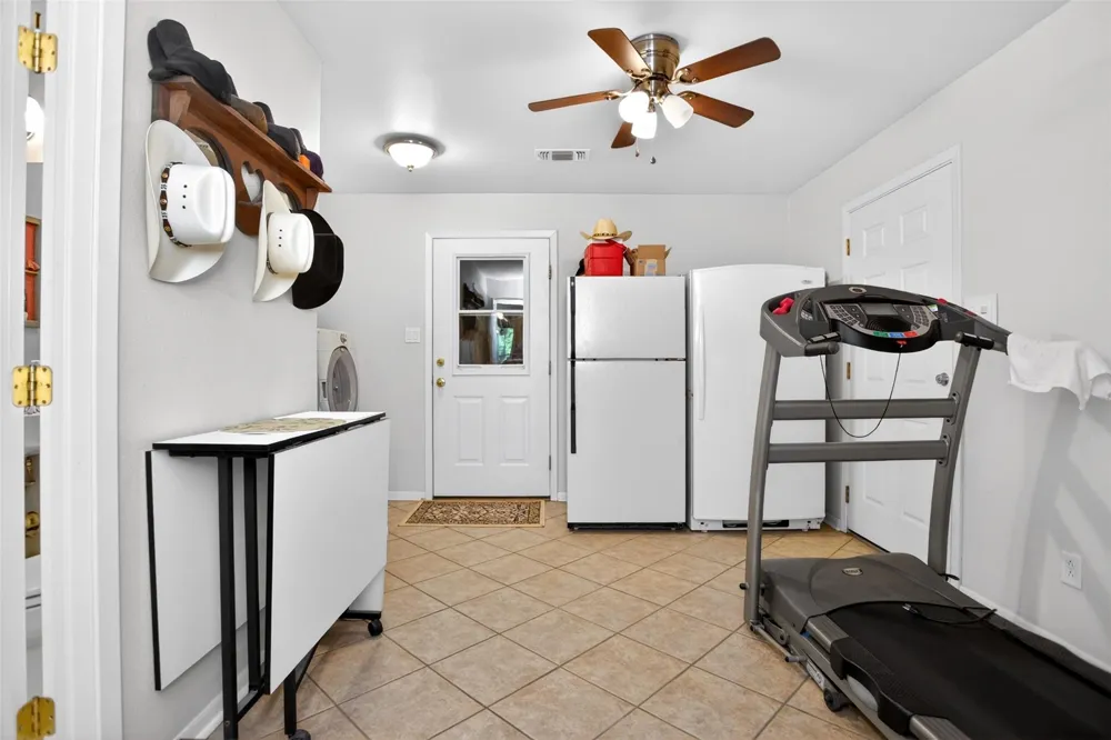 639 County Road 2280 Grapeland, TX 75844