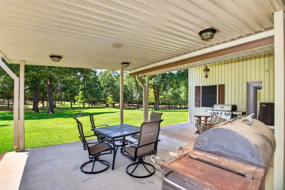639 County Road 2280 Grapeland, TX 75844