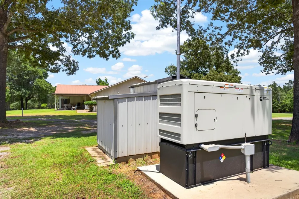 639 County Road 2280 Grapeland, TX 75844