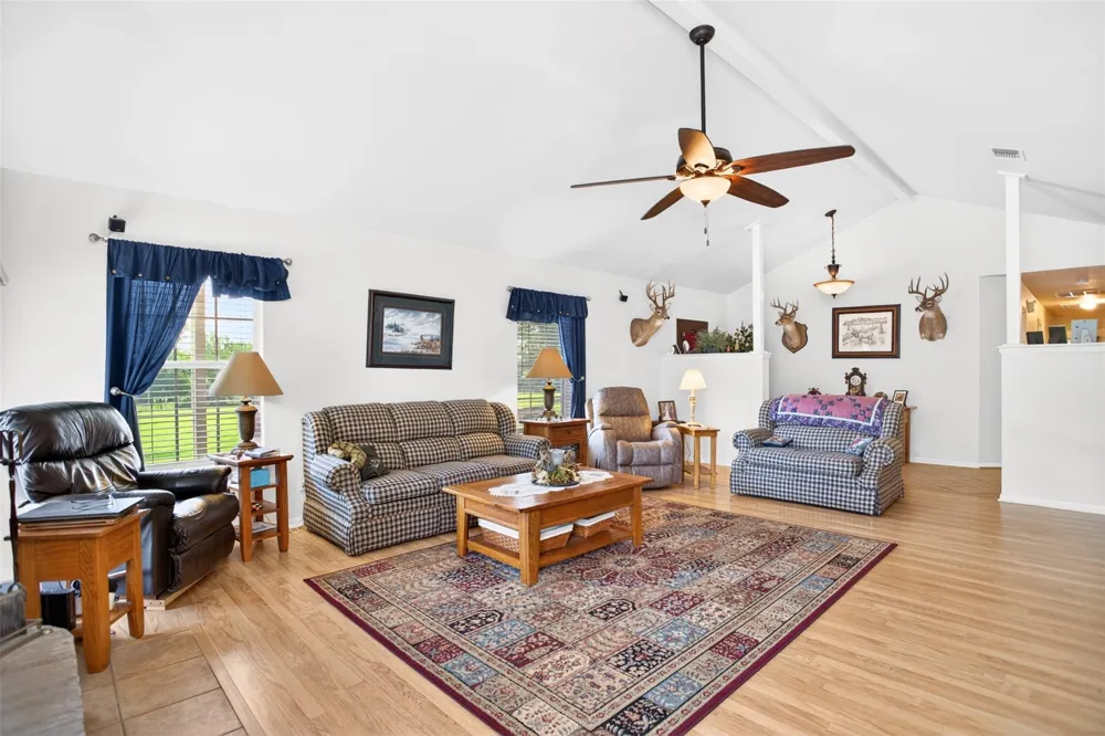 639 County Road 2280 Grapeland, TX 75844