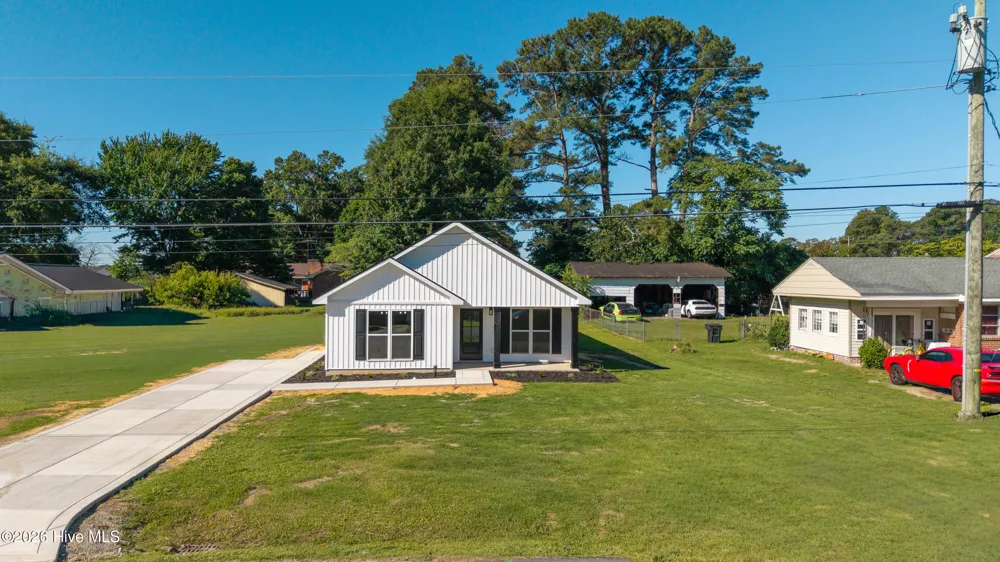 103 Harmon Street Clinton, NC 28328