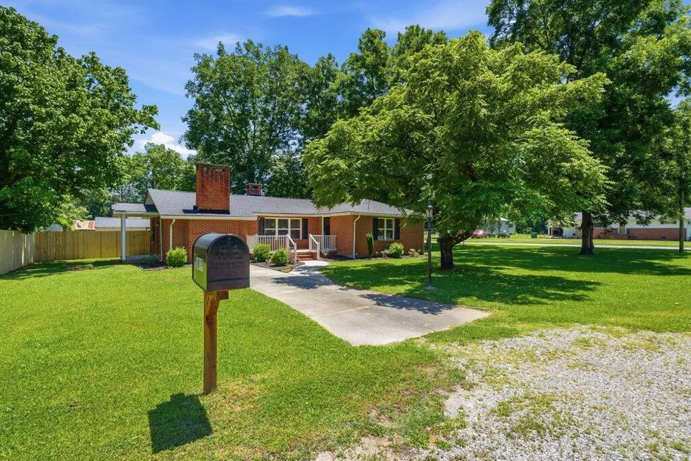 1819 Hamilton Avenue South Pittsburg, TN 37380