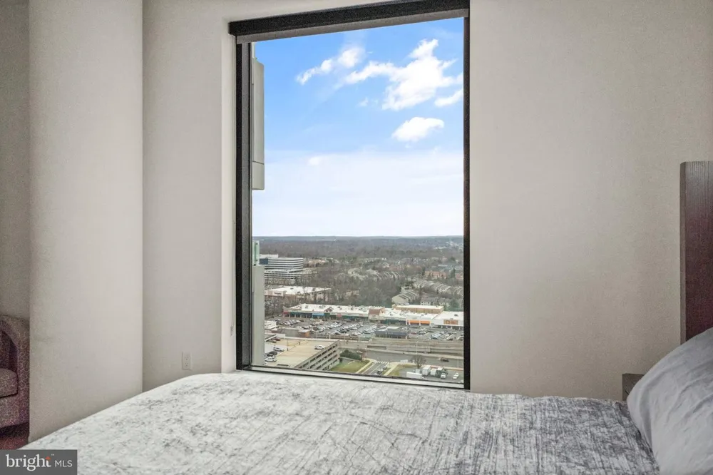 1650 SILVER HILL DRIVE #1807 Mclean, VA 22102