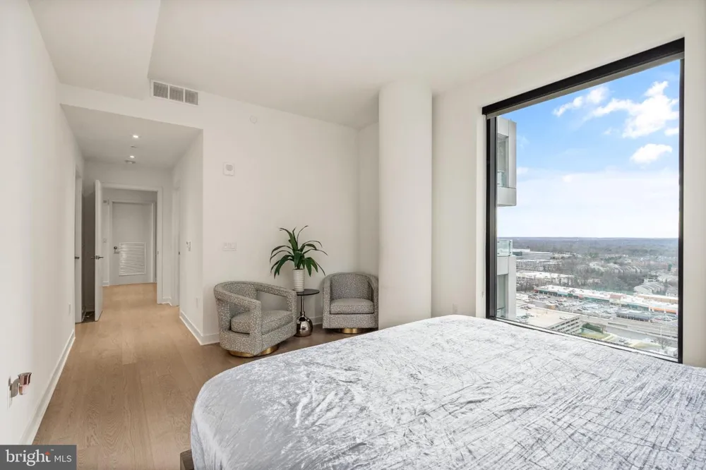 1650 SILVER HILL DRIVE #1807 Mclean, VA 22102
