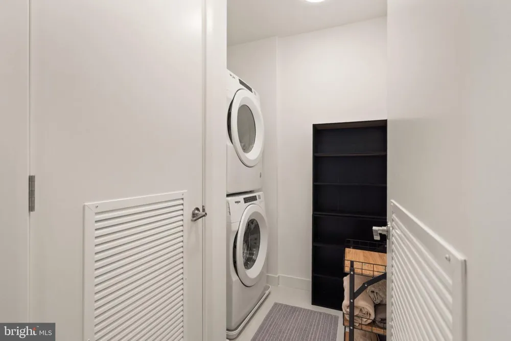 1650 SILVER HILL DRIVE #1807 Mclean, VA 22102