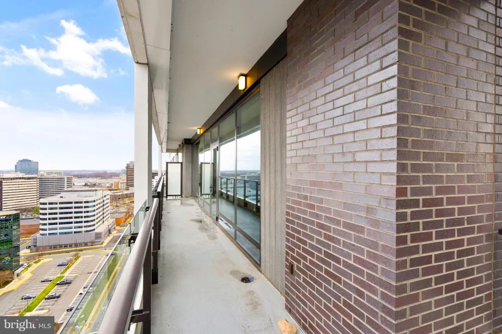 1650 SILVER HILL DRIVE #1807 Mclean, VA 22102