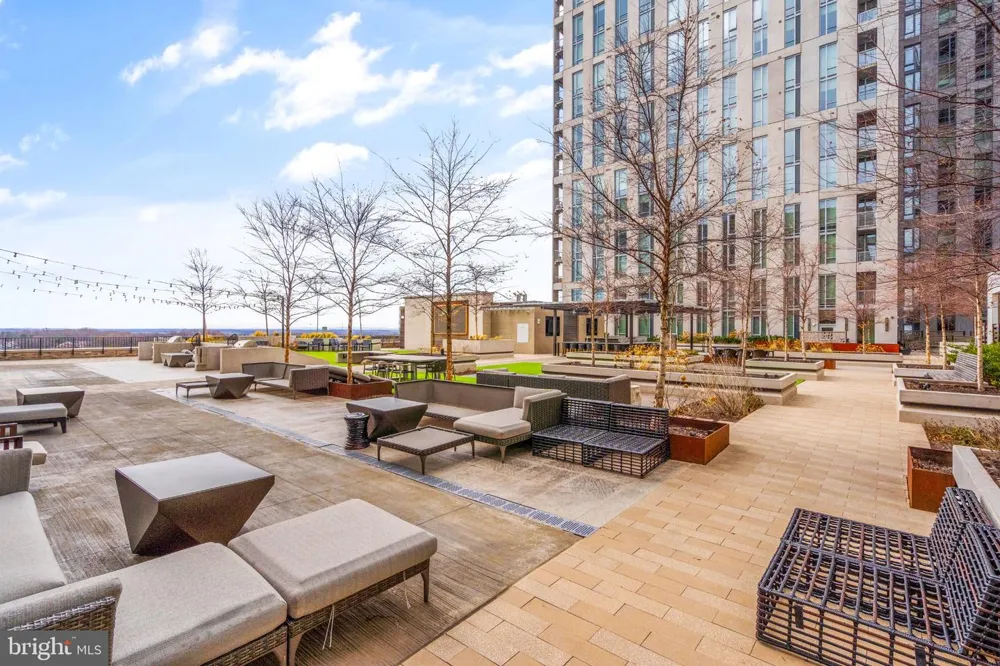 1650 SILVER HILL DRIVE #1807 Mclean, VA 22102