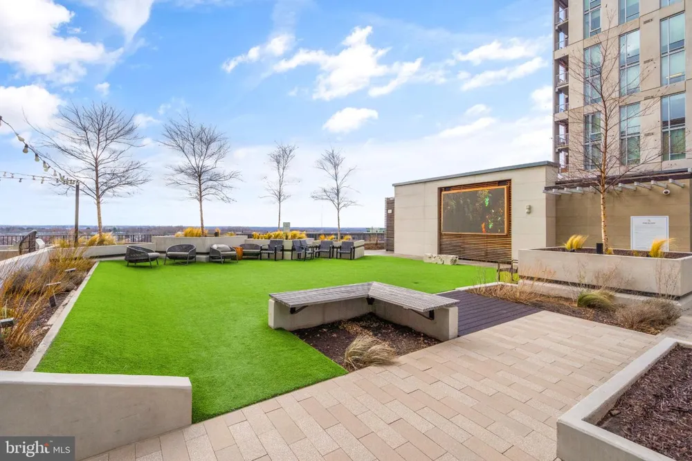 1650 SILVER HILL DRIVE #1807 Mclean, VA 22102