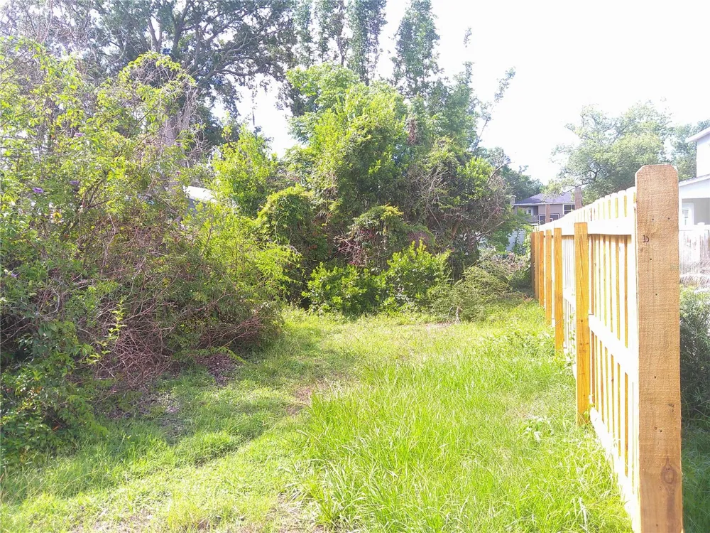 RIDGEWOOD AVENUE Maitland, FL 32751