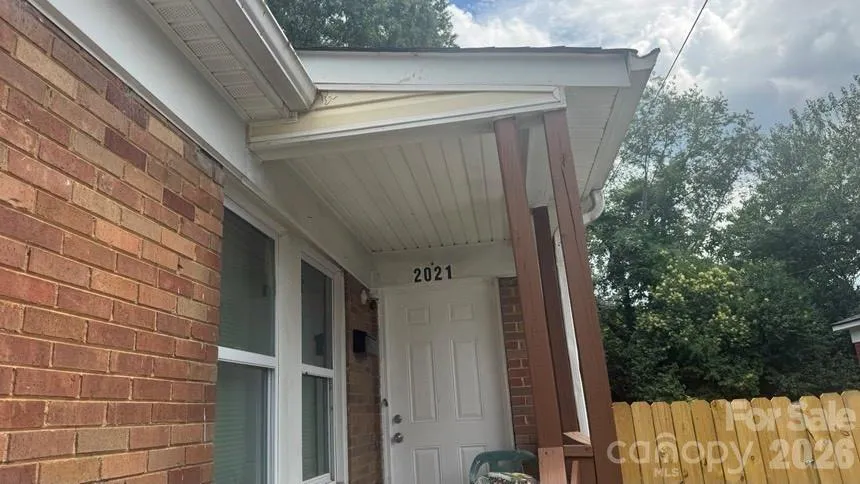 1661 &1665 Montana Drive Charlotte, NC 28216