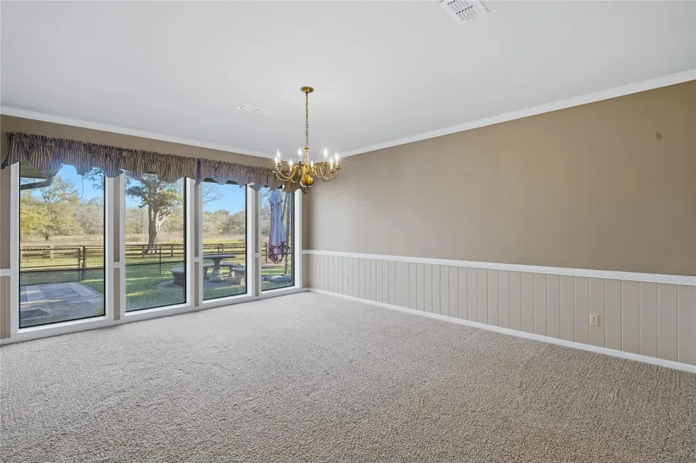 433 Mackhank Road Boling, TX 77420