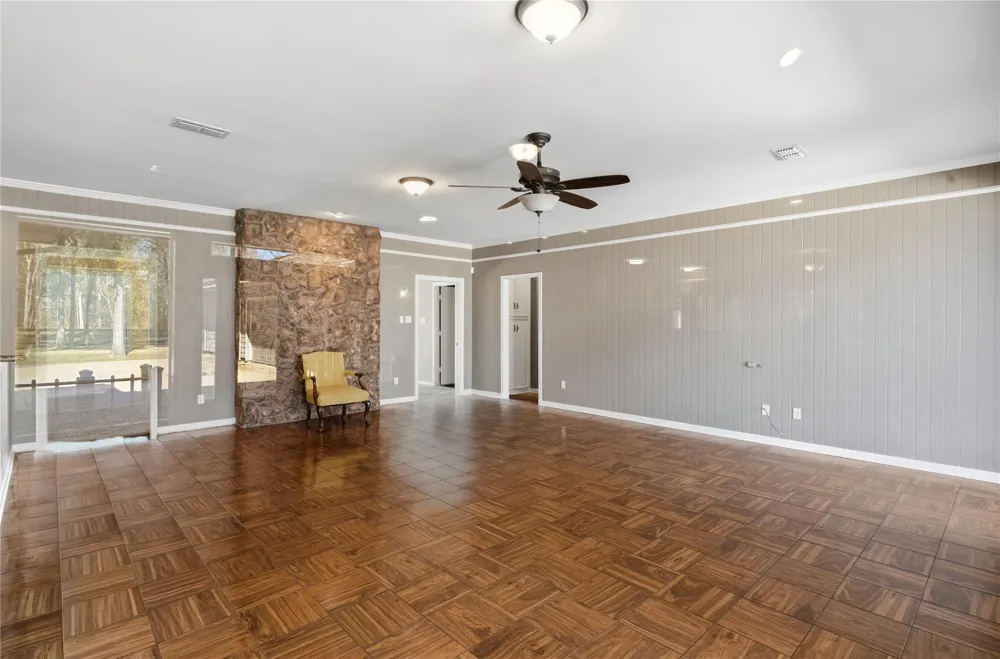 433 Mackhank Road Boling, TX 77420