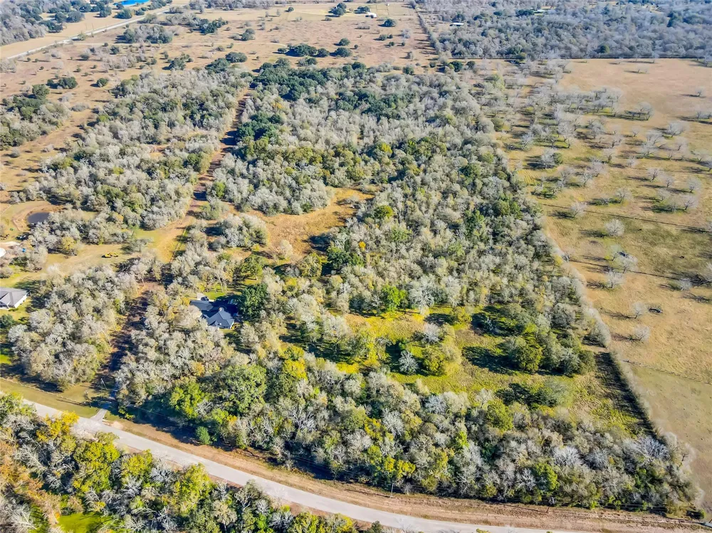 433 Mackhank Road Boling, TX 77420