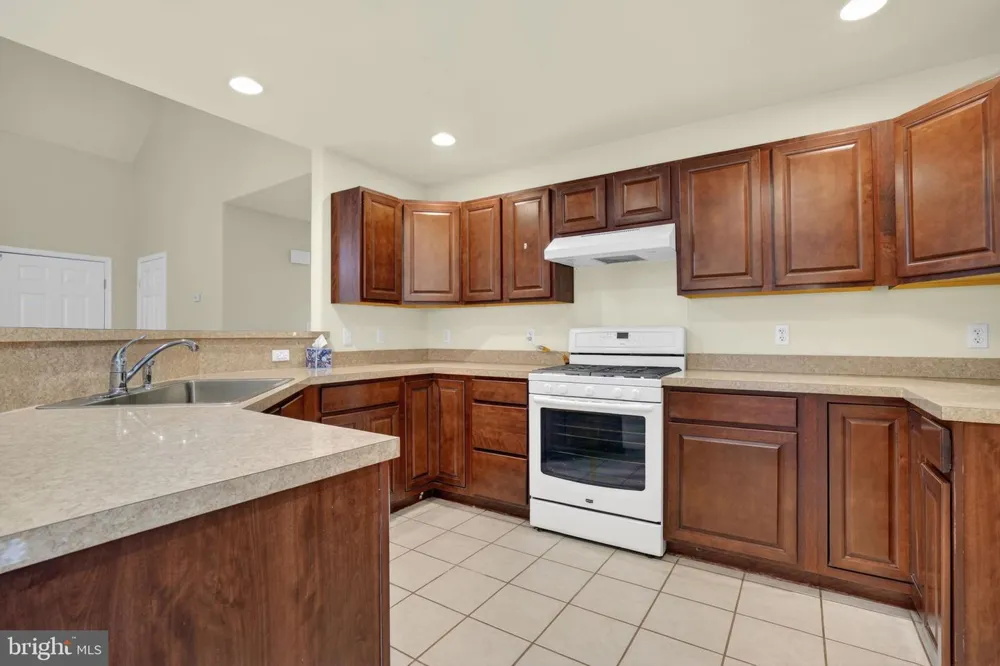 2347 MAYFLOWER DRIVE Greenbackville, VA 23356