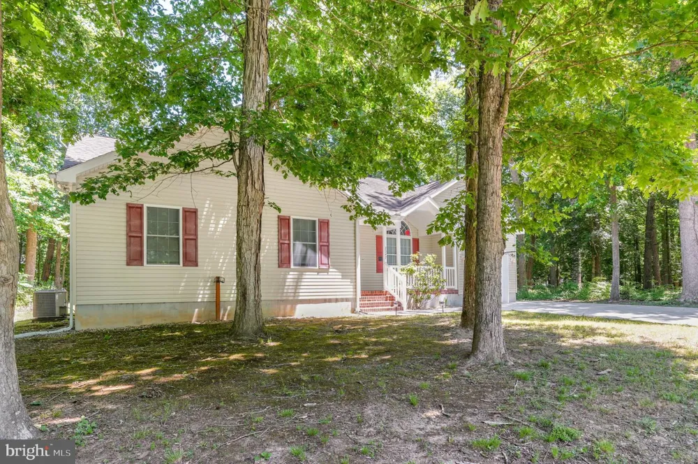 2347 MAYFLOWER DRIVE Greenbackville, VA 23356