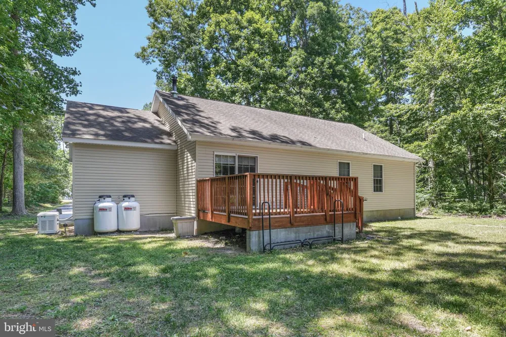2347 MAYFLOWER DRIVE Greenbackville, VA 23356