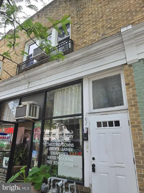 107 NARBERTH AVENUE #2ND