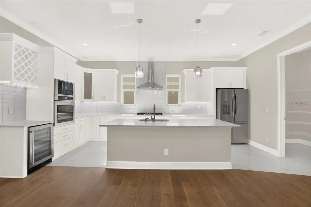 3844 SEENA MANOR COURT Tampa, FL 33618