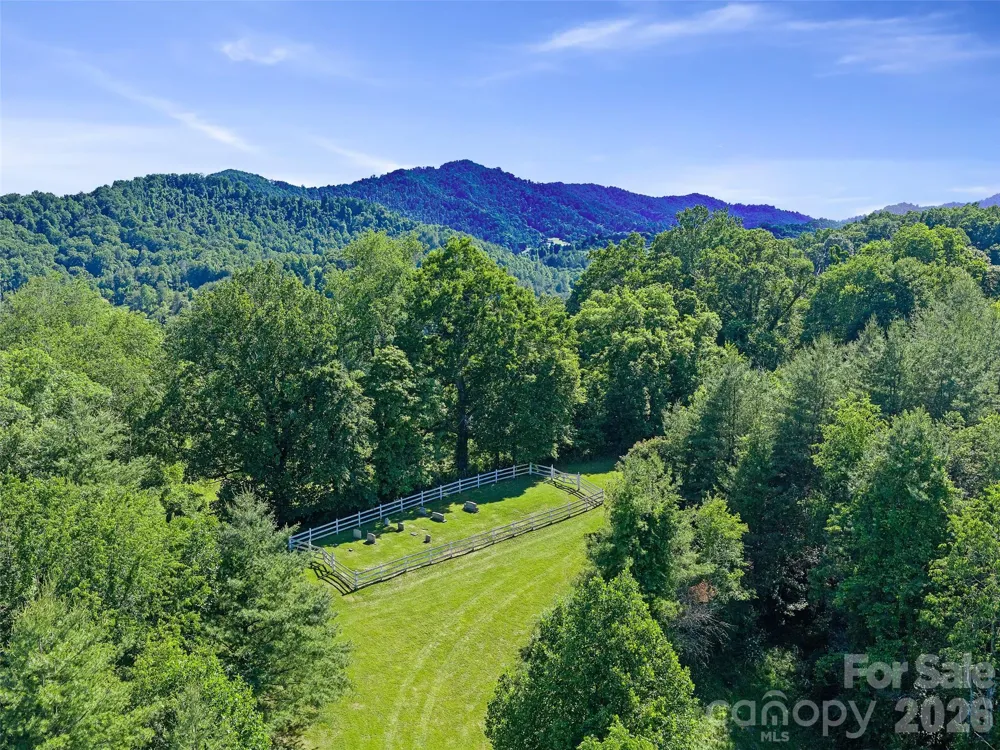 999 US HWY 19W Highway Burnsville, NC 28714