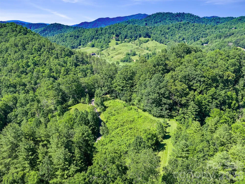 999 US HWY 19W Highway Burnsville, NC 28714