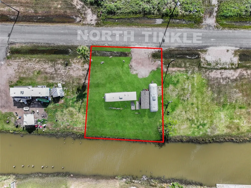 1214 Tinkle Lane Crystal Beach, TX 77650