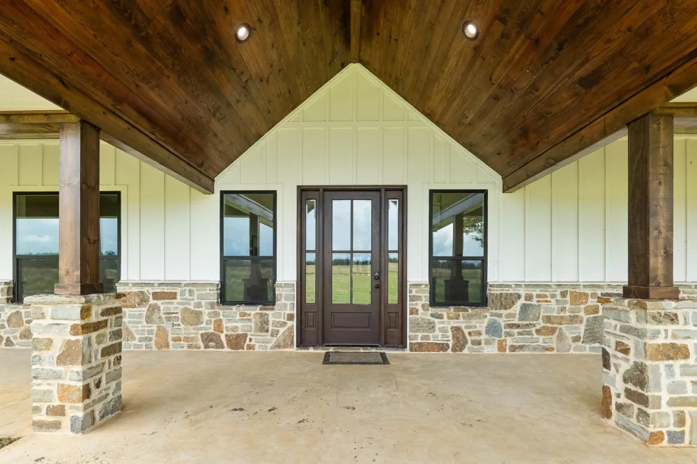 1406 State Highway 21 E Crockett, TX 75835