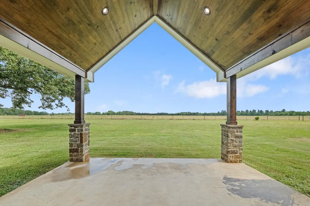 1406 State Highway 21 E Crockett, TX 75835