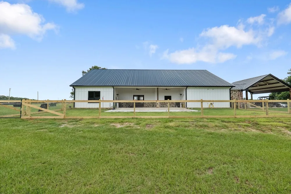 1406 State Highway 21 E Crockett, TX 75835